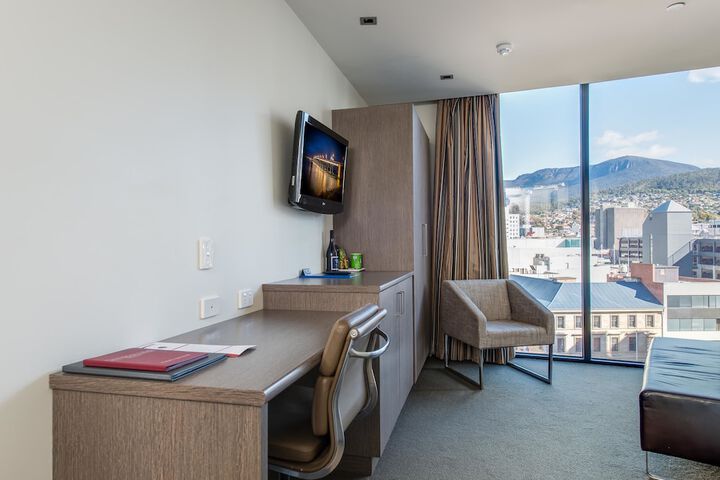 Room 2 of 42