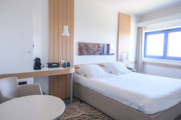 Room 15 of 62