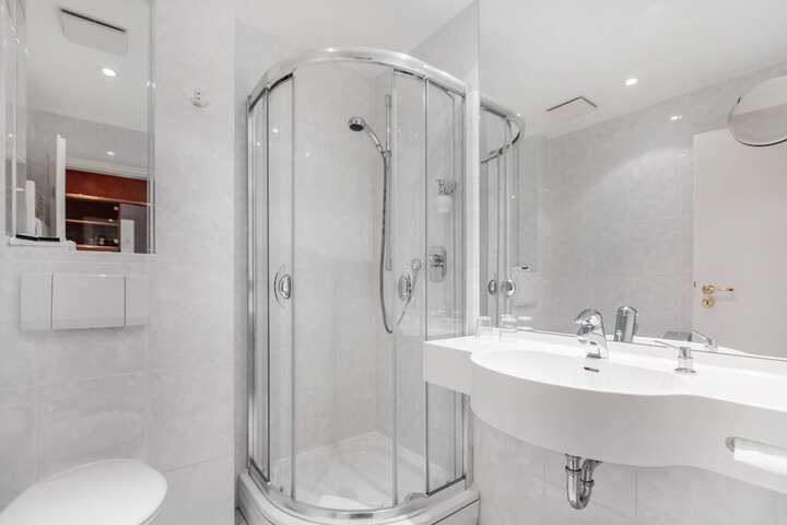 Bath Photo