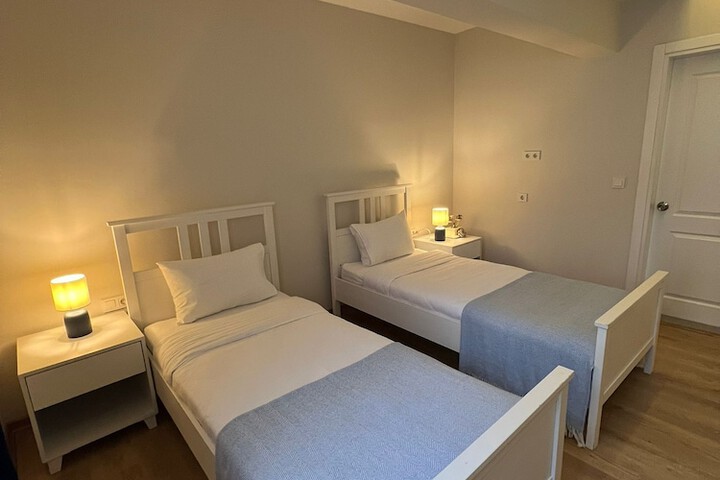 Room 19 of 35
