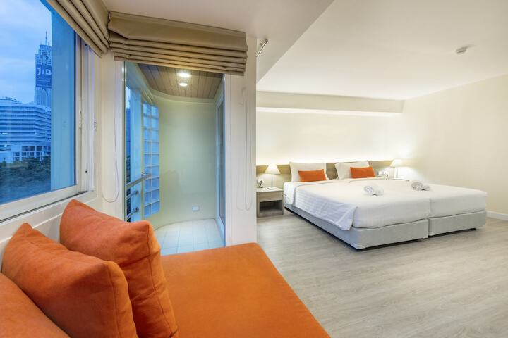 Room 21 of 59