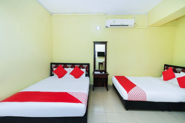 Room 34 of 70