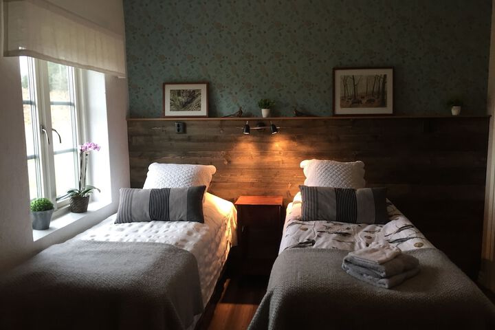 Room 2 of 46