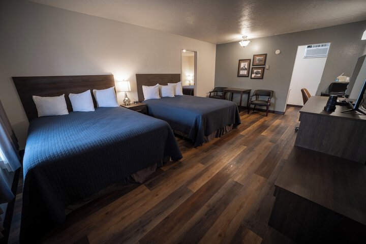 Room 5 of 38