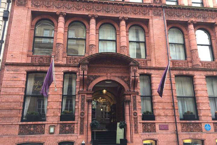 Hotel 77 of 82