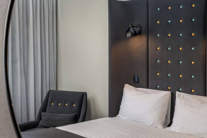 Room 21 of 45