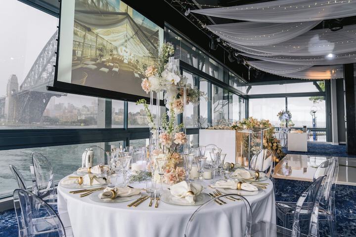 Ballroom/Hall 117 of 164