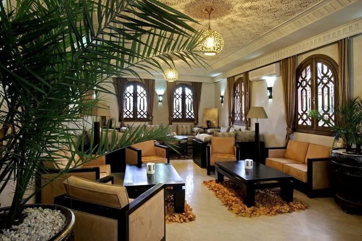 Hotel Interior 4 of 130