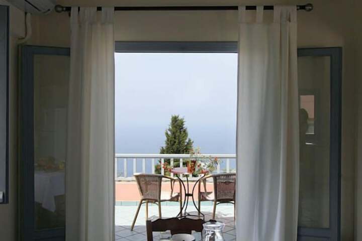 Room 27 of 70