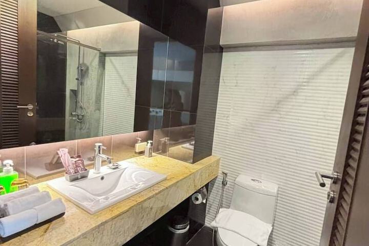 Clean Restrooms