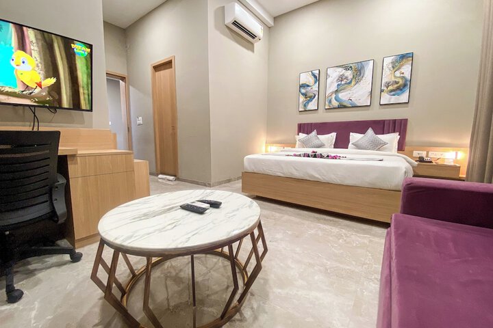 Room 6 of 86