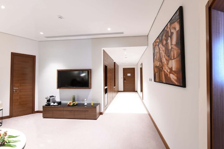 Room 5 of 89