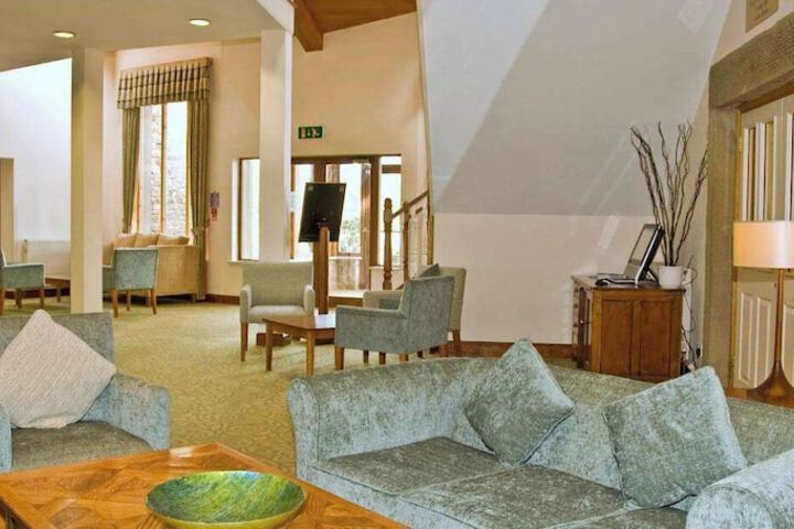 Guest Lobby