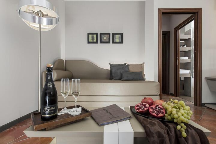 Room 121 of 159