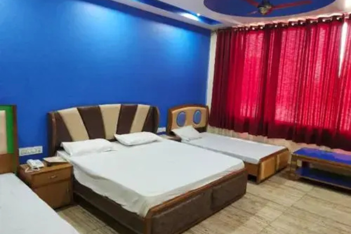 Room 2 of 14