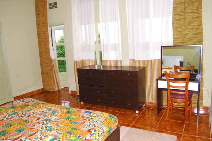 Room 12 of 35