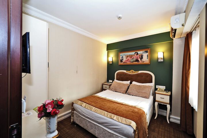 Room 18 of 61