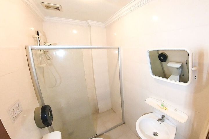 Room 17 of 21