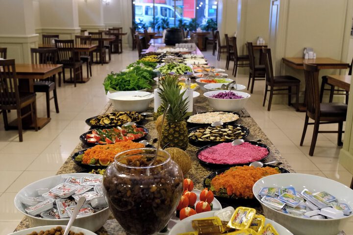 Dining 43 of 72