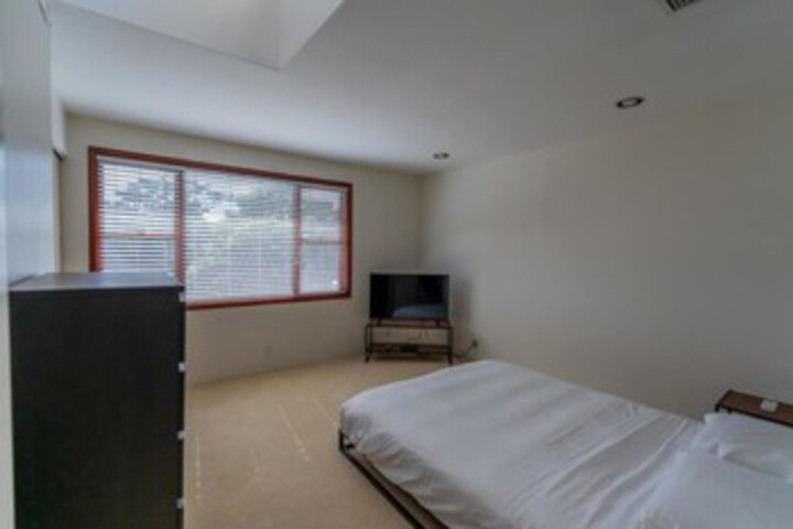 Room 41 of 44