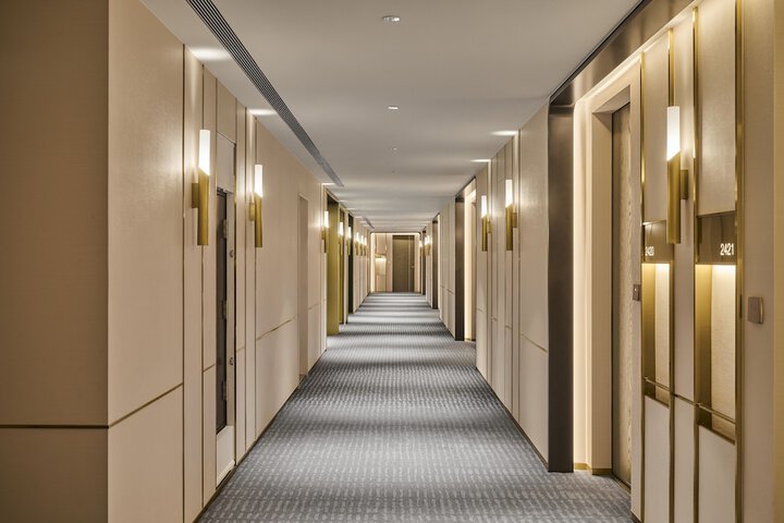 Ballroom/Hall 70 of 91