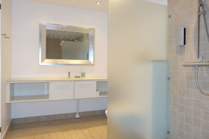 Room 4 of 29