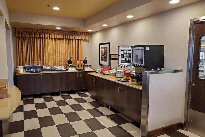 Dining Photos