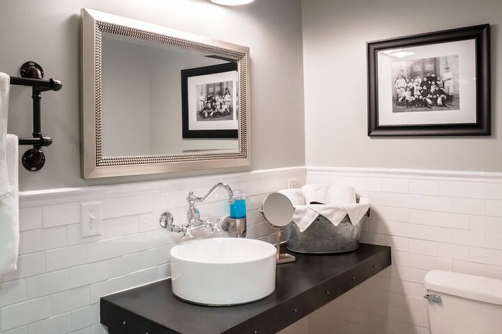 Premium Double Room Private Bathroom City View 205 Council Room (99 of 132)
