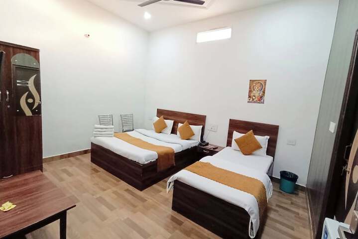 Hotel The NV Grand Palace Vrindavan