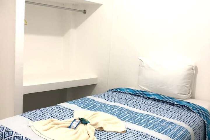 Room 4 of 19