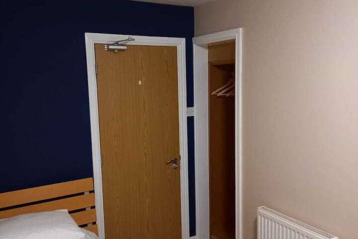 Room 25 of 66