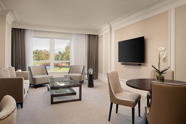 Room 2 of 188