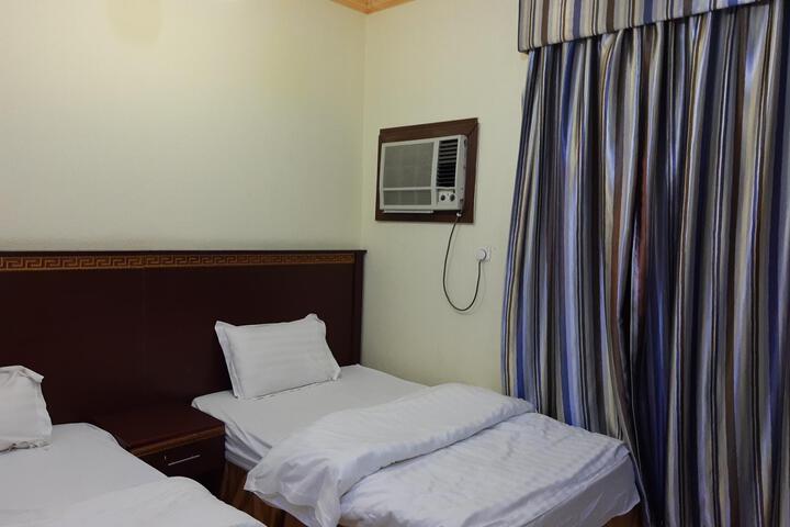 OYO 524 Zahrat Alwaziriya Furnished Apartments