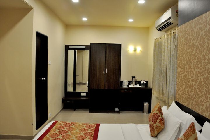 Room 17 of 59