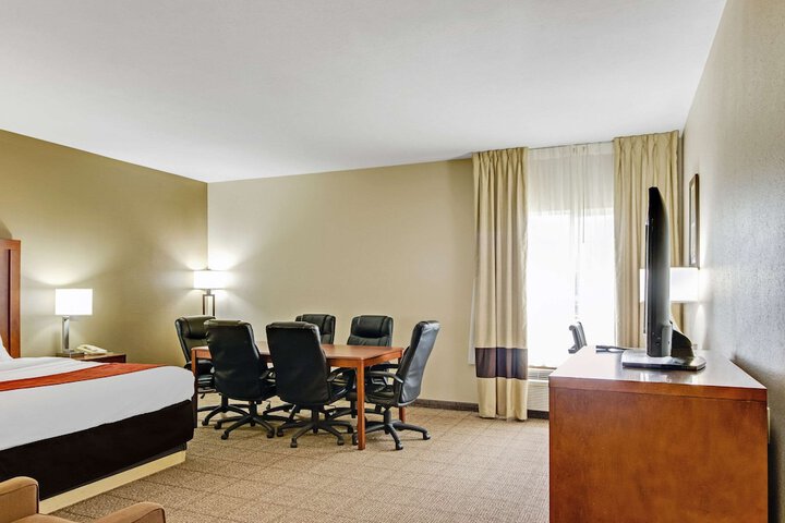 Room 34 of 55