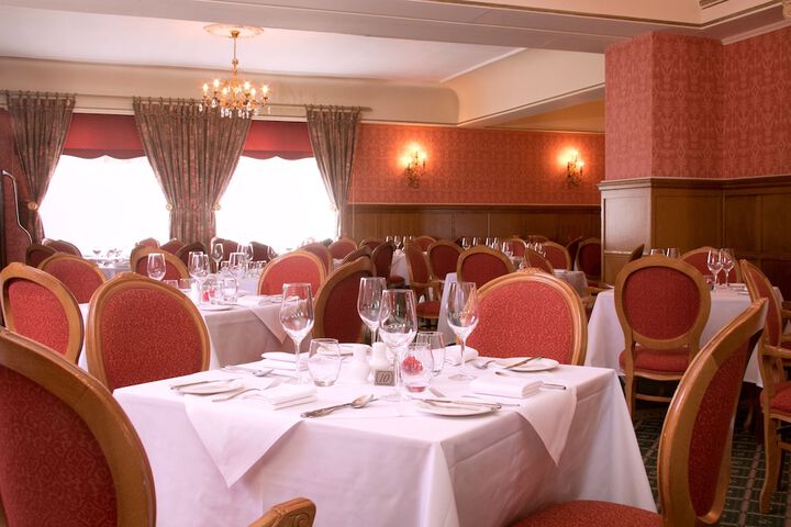 Dining 87 of 110