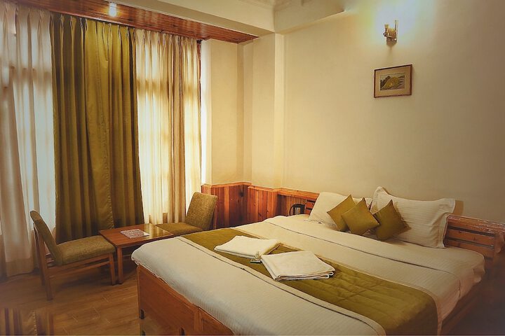 Room 4 of 23