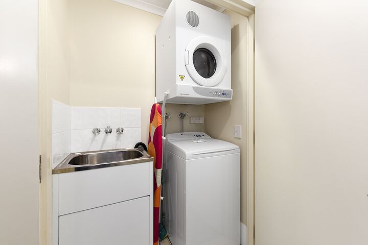 Laundry 17 of 28