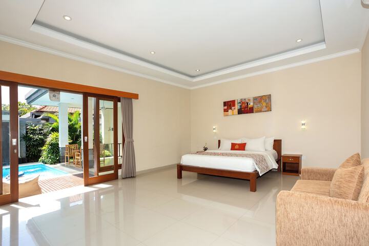 Room 25 of 123