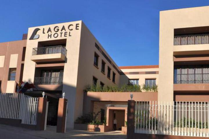 Lagace Hotel