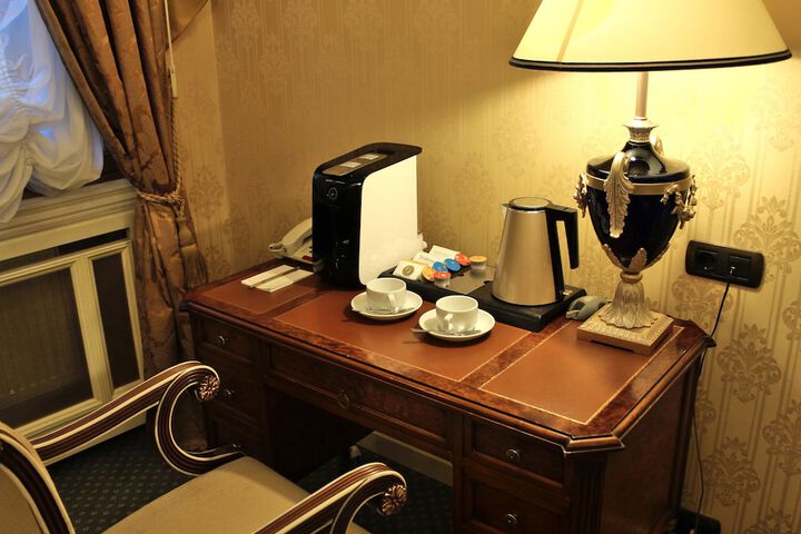 Breakfast/Coffee Service 52 of 137