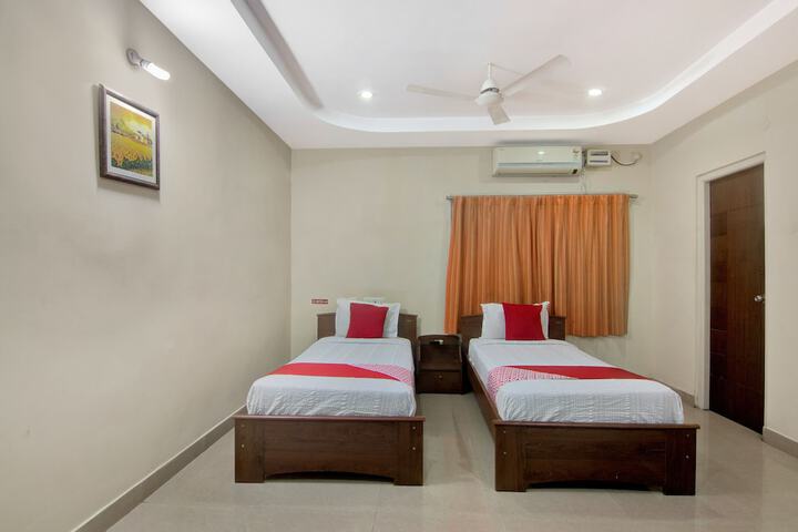 Room 11 of 26