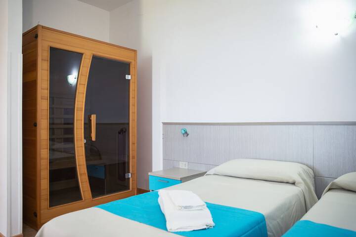 Room 18 of 95