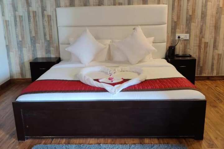 Room 8 of 46