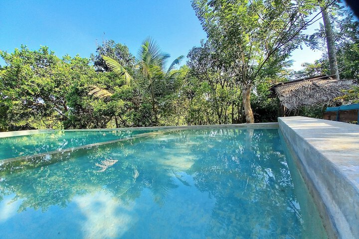 Pool 22 of 49