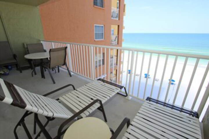 Terrace/Patio 3 of 24