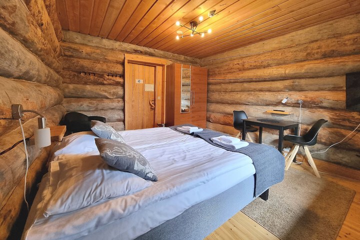 Room 13 of 71