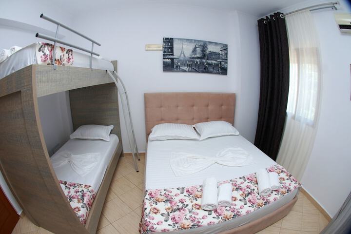 Room 11 of 131