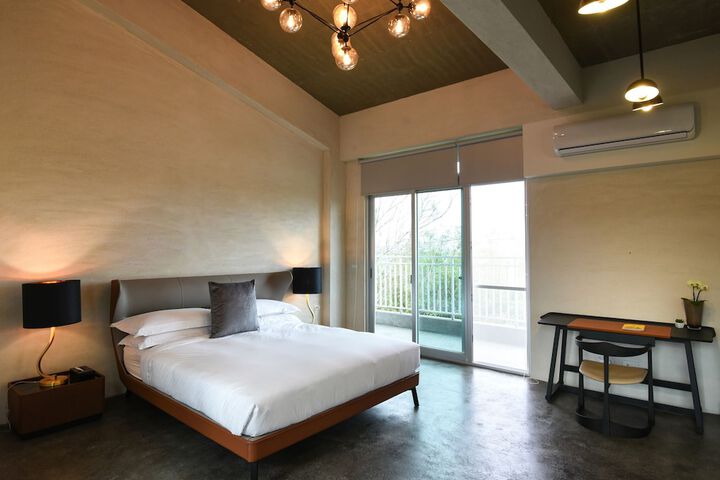 Room 5 of 21