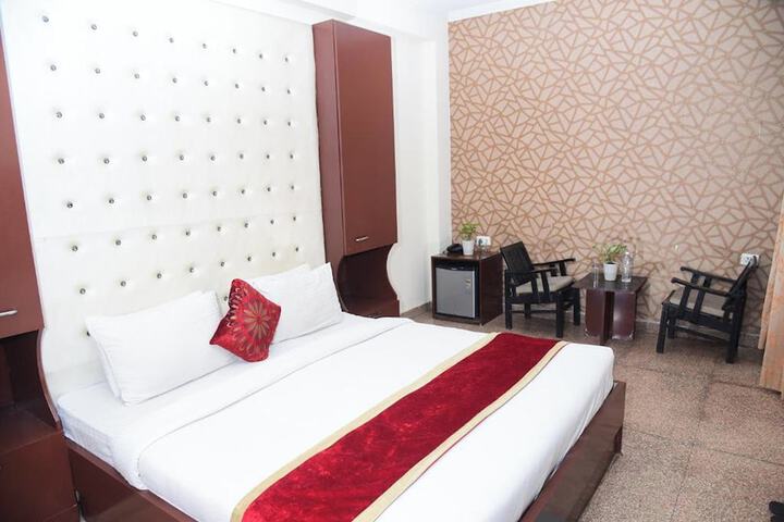Room 29 of 45
